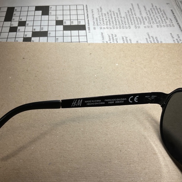 H&M  aviator sunglasses 358300 - Picture 3 of 3